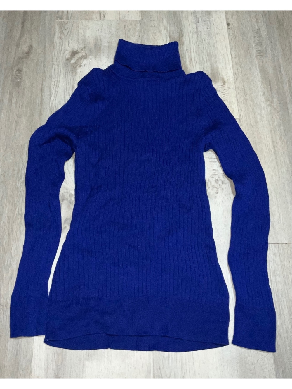 Croft & Barrow Women's Medium Blue Ribbed Turtleneck Sweater with Button Cuffs